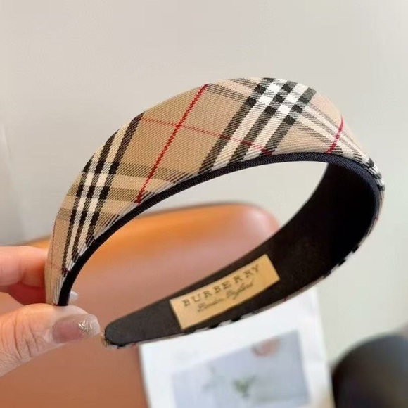 Burberry Classic Tan Plaid Headband - Picture 6 of 8